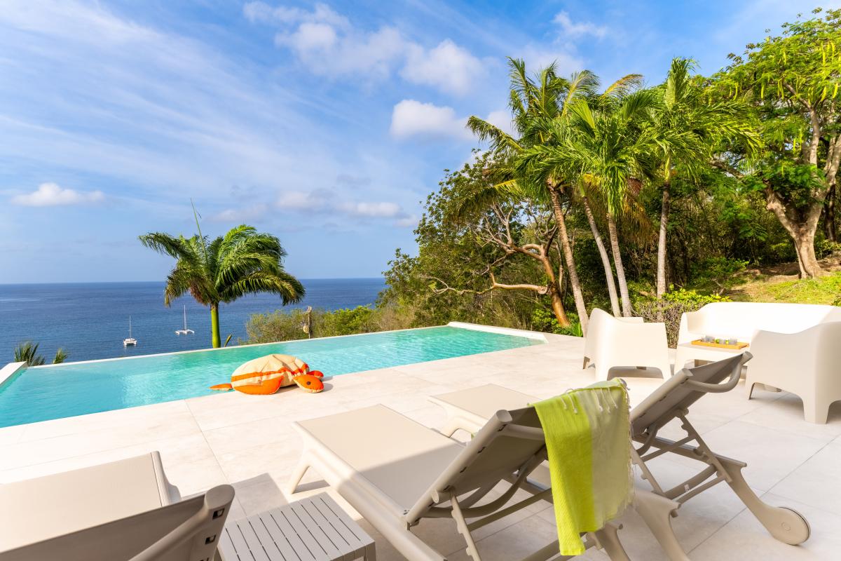 6-piscine-privee-terrasse-vue-caraibes-anses-arlet (2)
